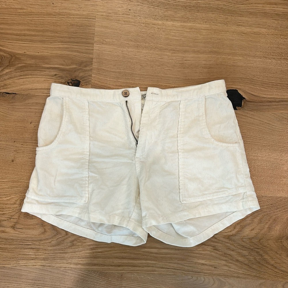 Faherty corduroy shorts with original wood button